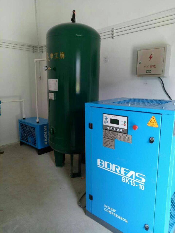 長虹電子某車間用空壓機(jī)
